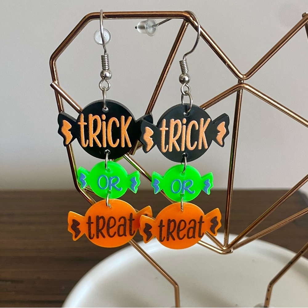 3 for $19 NEW Treat or Treating Retro Candy Dangle Earrings Festive Halloween 🎃